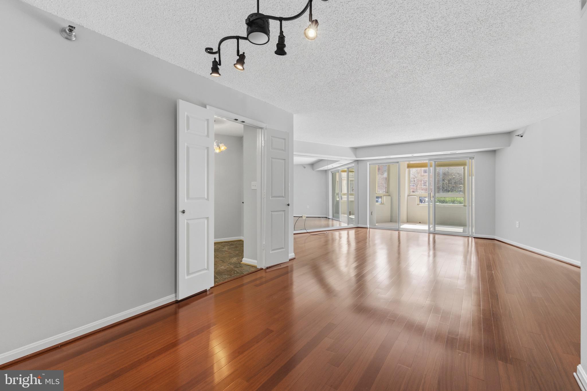 14801 PENNFIELD CIRCLE 206