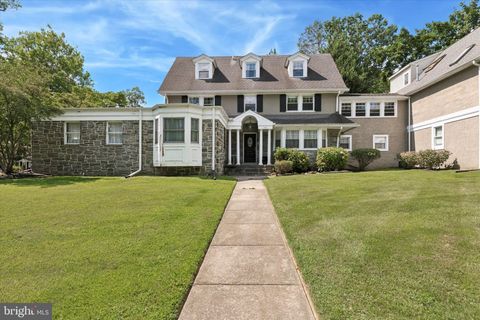 140 N ROLLING ROAD SPRINGFIELD PA 19064