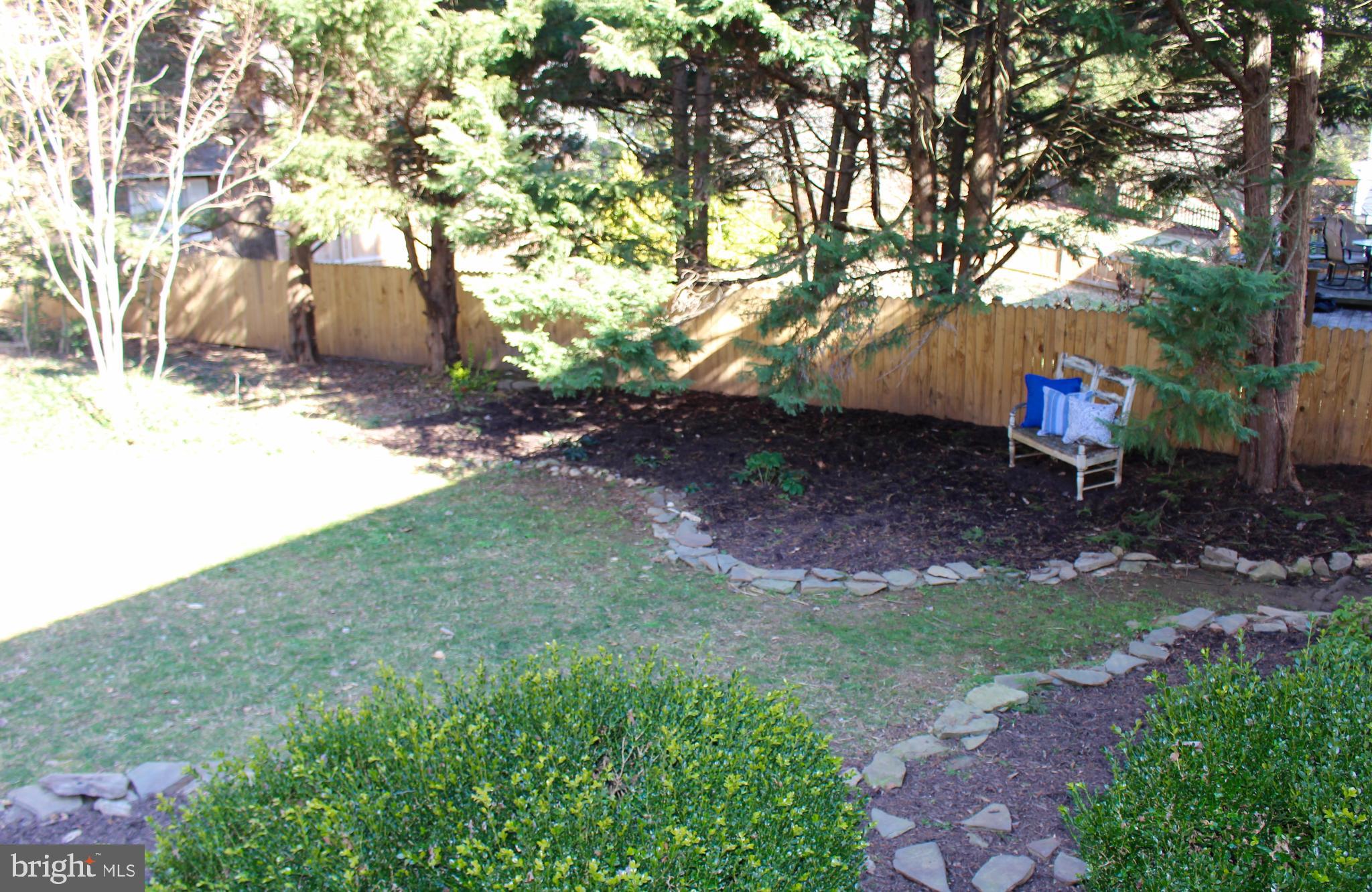 HAMPTON OAKS - Residential