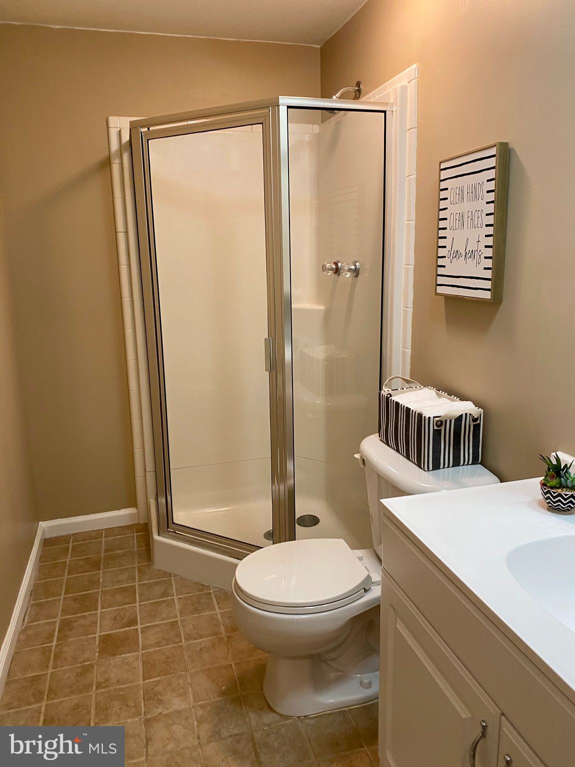 HAMPTON OAKS - Residential