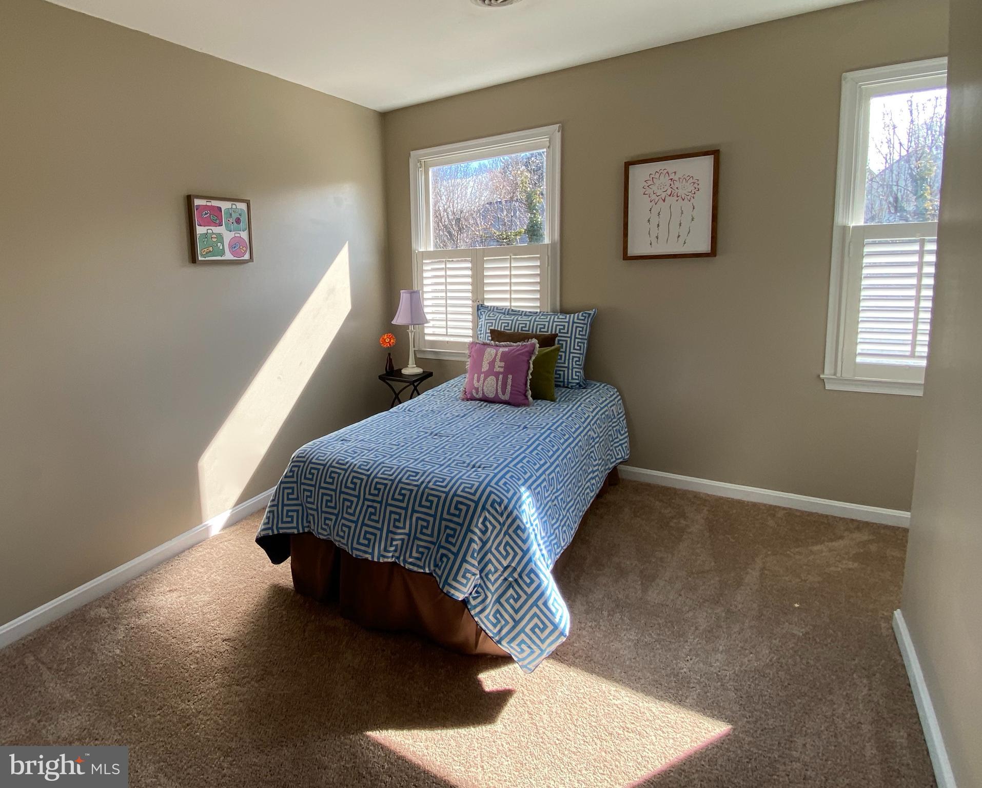 HAMPTON OAKS - Residential