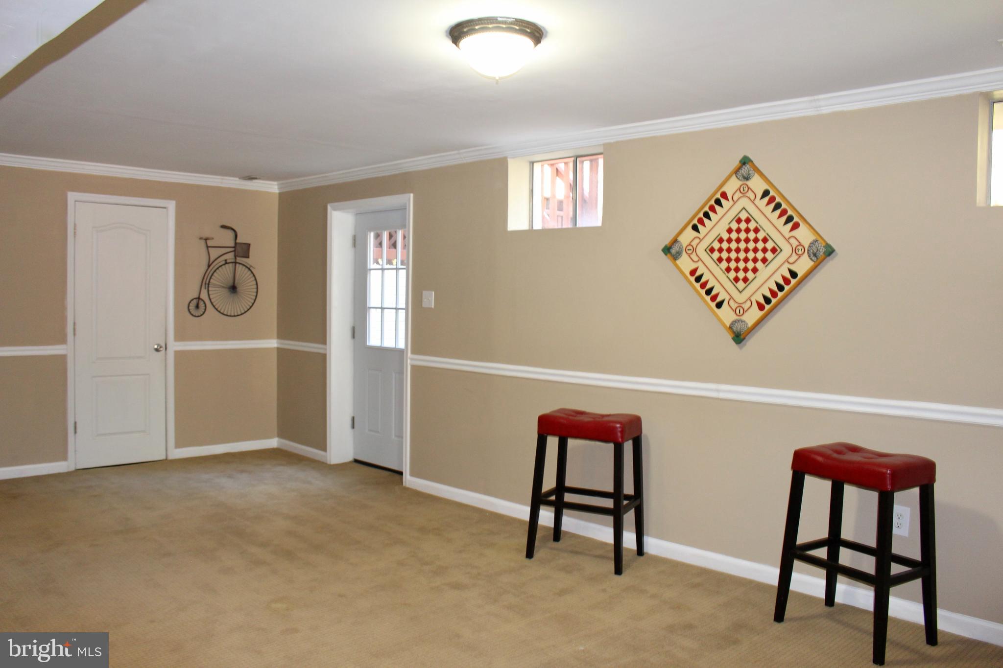 HAMPTON OAKS - Residential