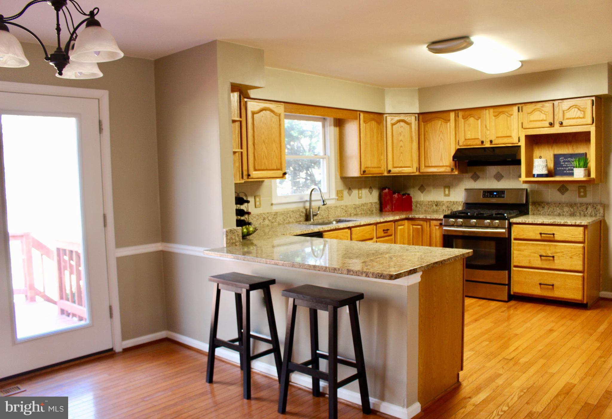 HAMPTON OAKS - Residential