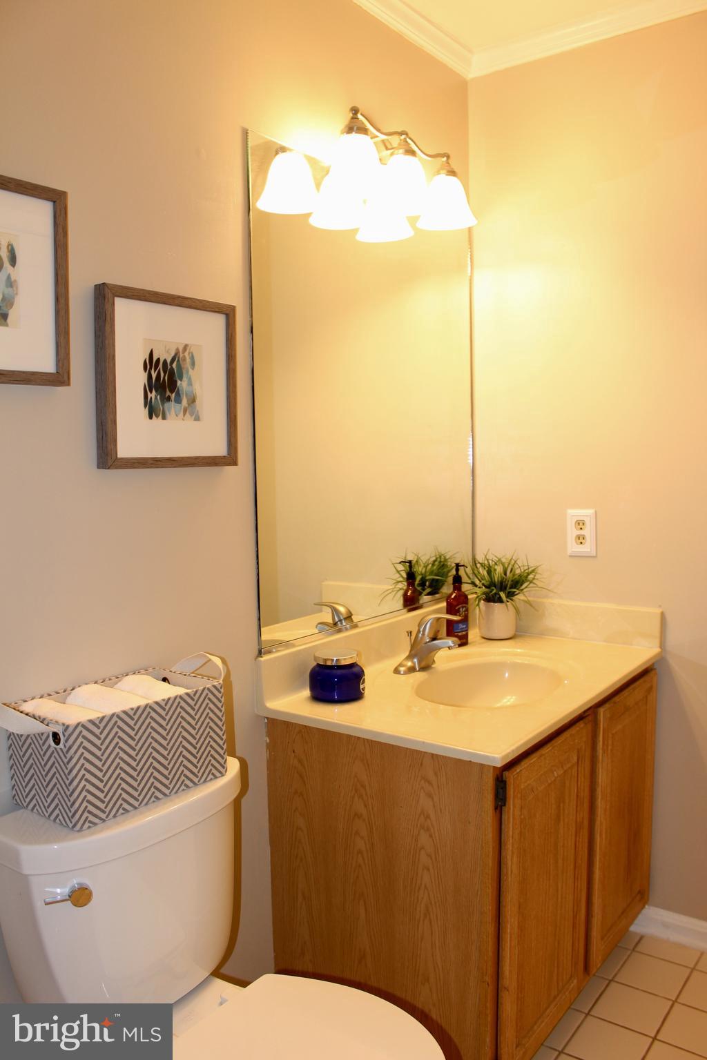 HAMPTON OAKS - Residential