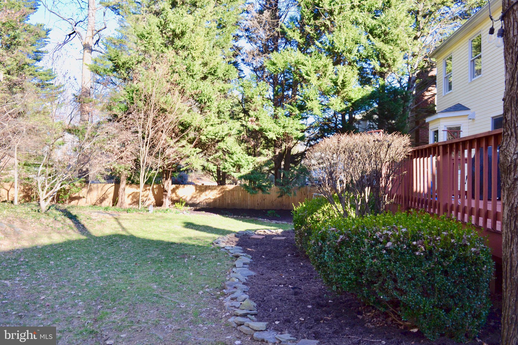 HAMPTON OAKS - Residential