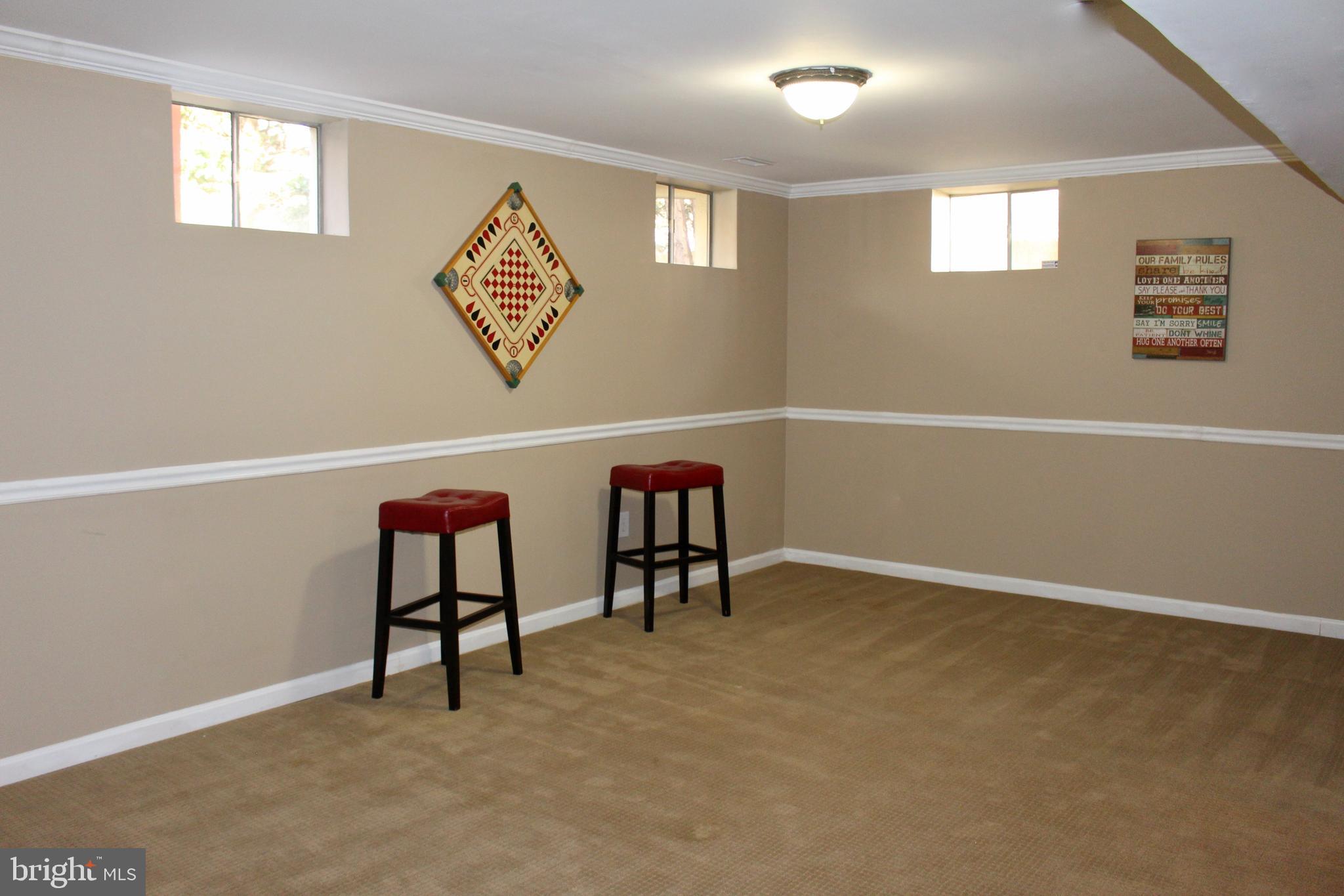 HAMPTON OAKS - Residential