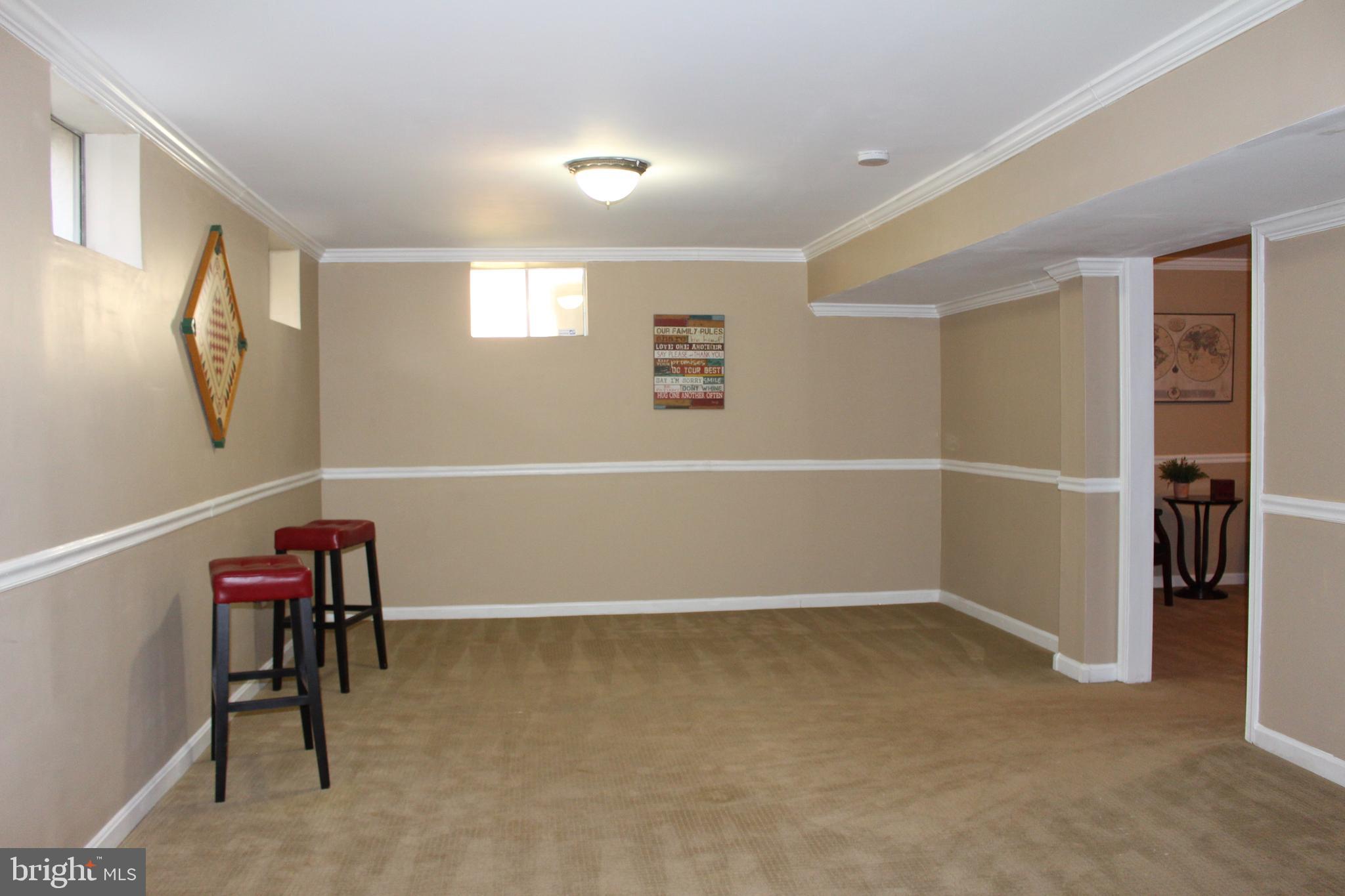 HAMPTON OAKS - Residential