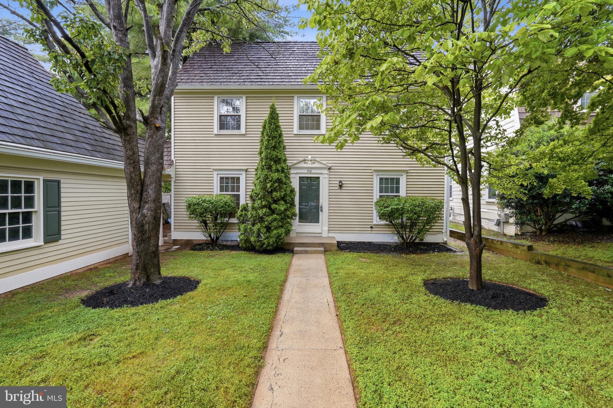 510 SAYBROOKE VIEW DRIVE