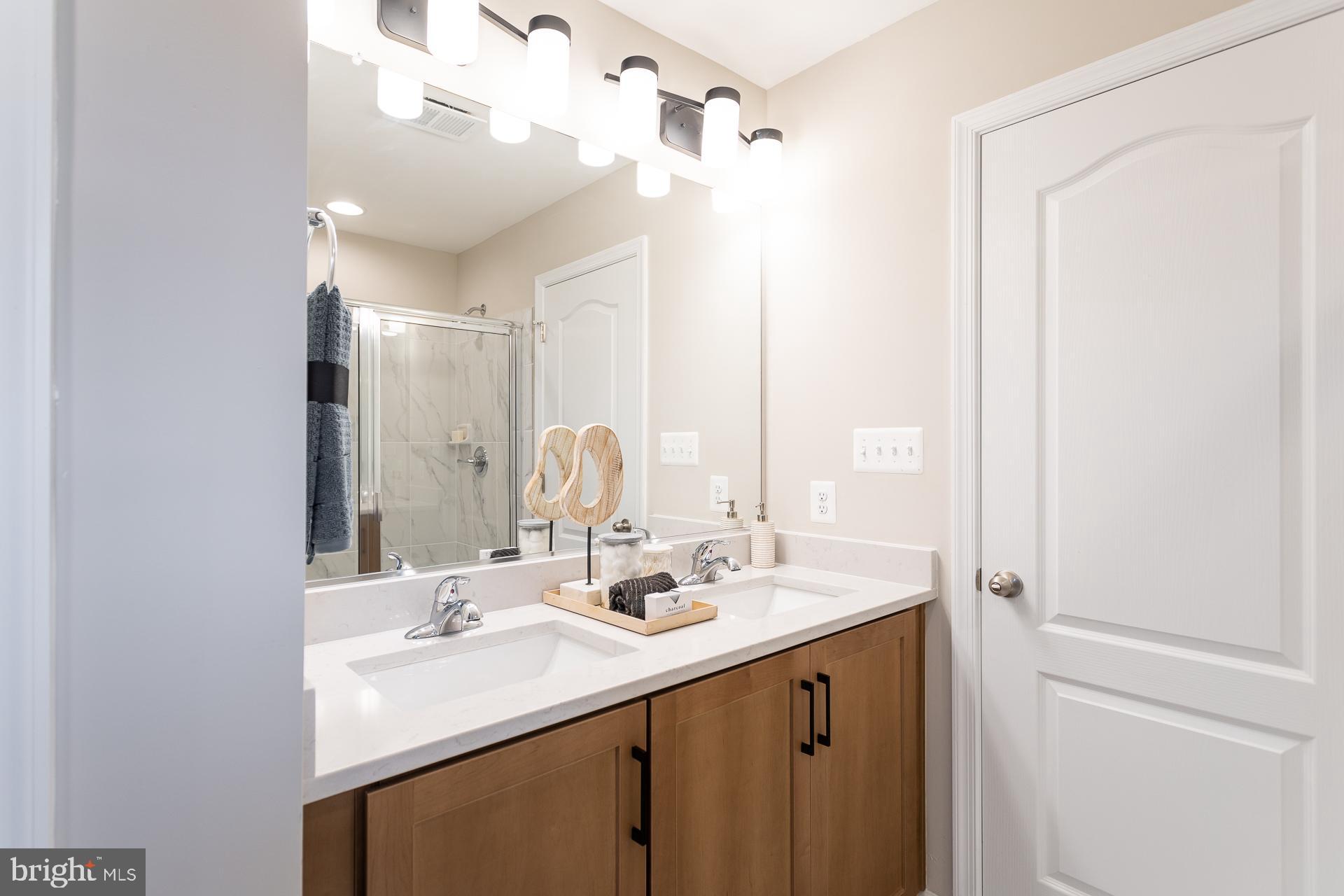 SOUTH BROOK - Residential