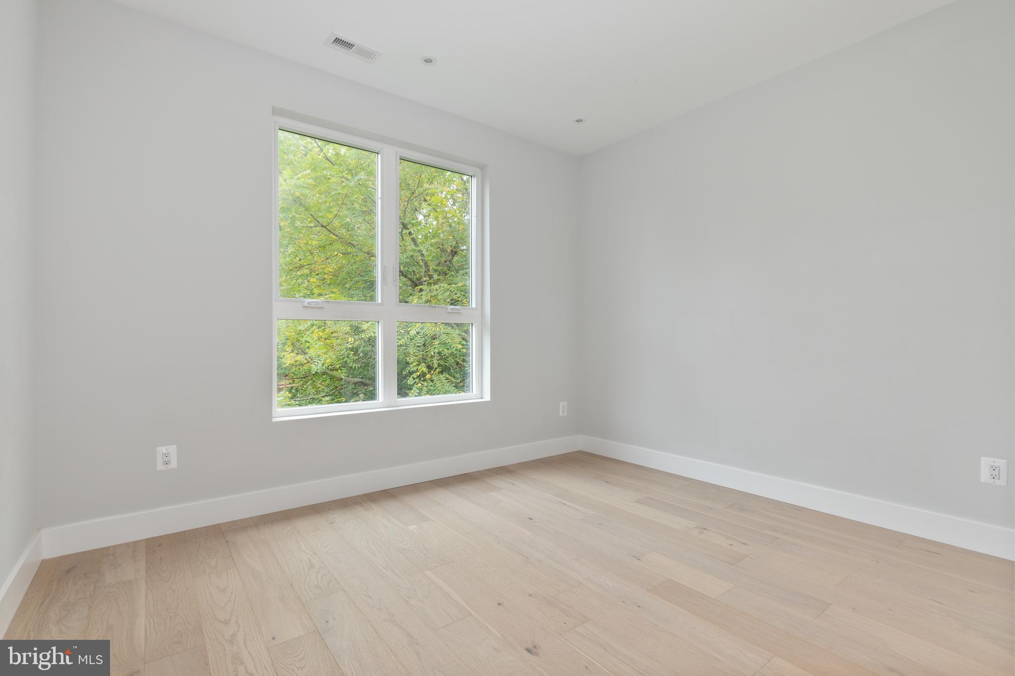 ORCHARD CREST - Residential