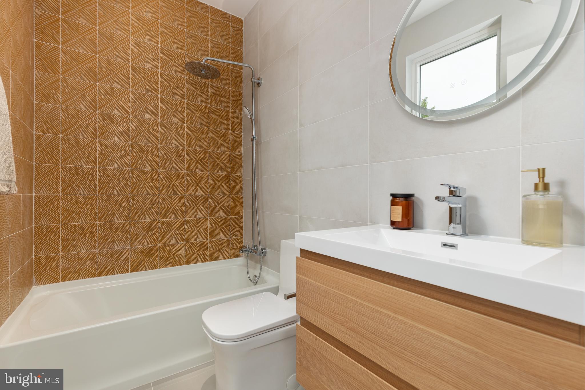 ORCHARD CREST - Residential