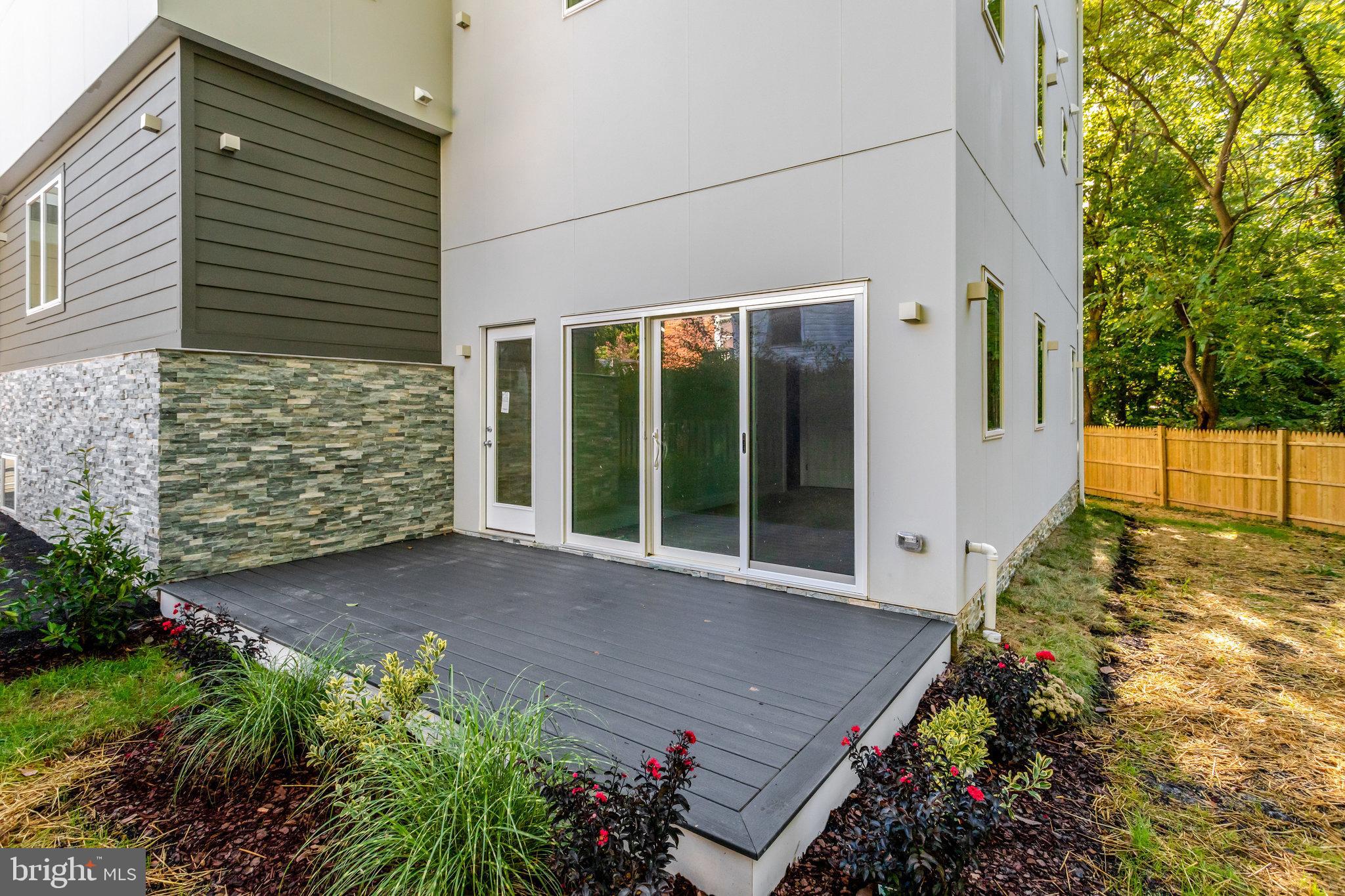 ORCHARD CREST - Residential