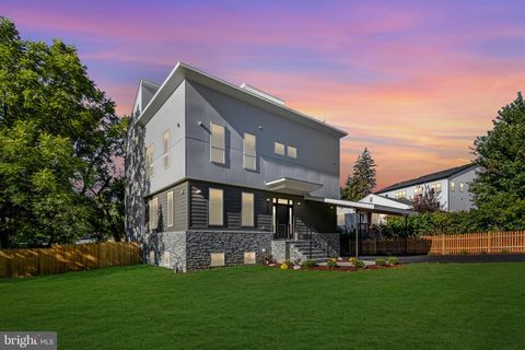 7435 NIGH ROAD FALLS CHURCH VA 22043