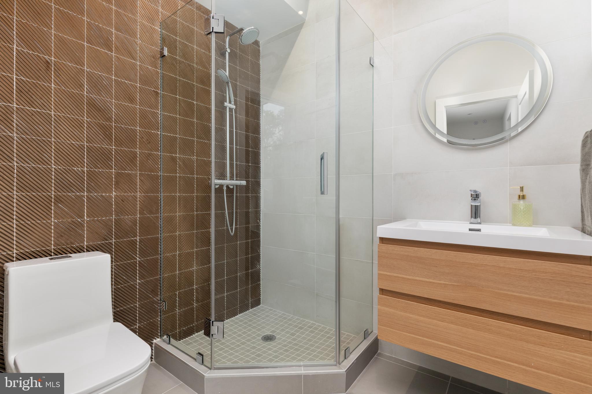 ORCHARD CREST - Residential