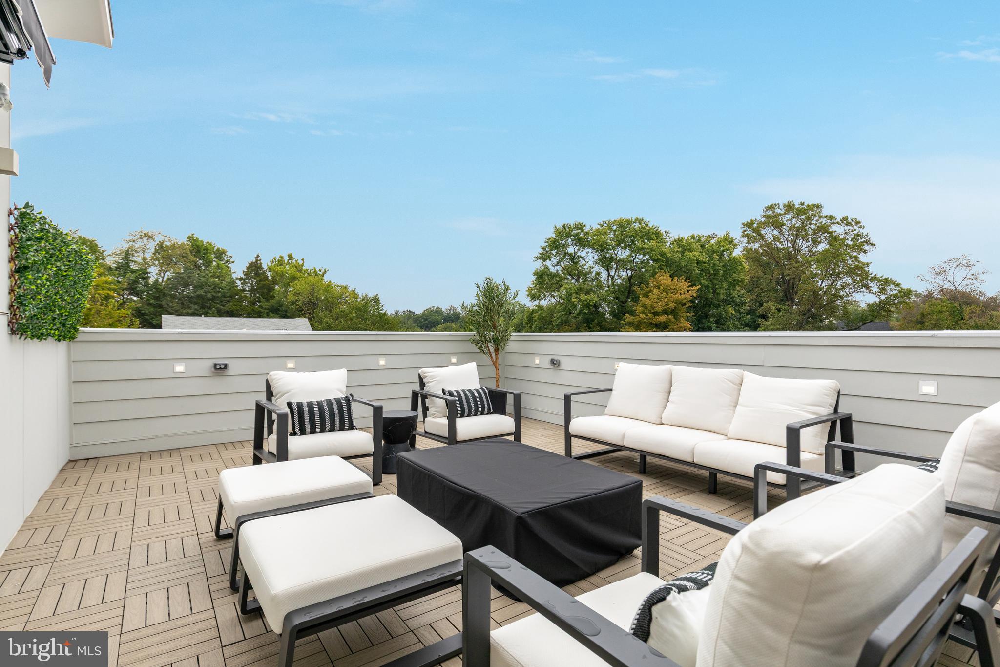 ORCHARD CREST - Residential