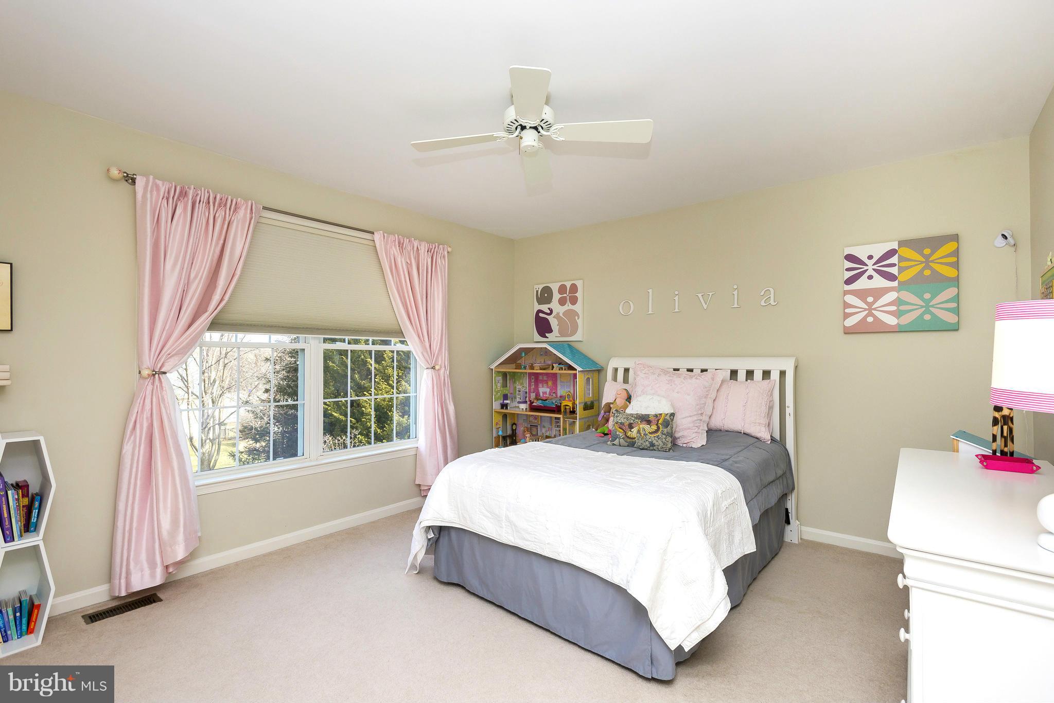 VILLAGE OF RIVER HILL - Residential