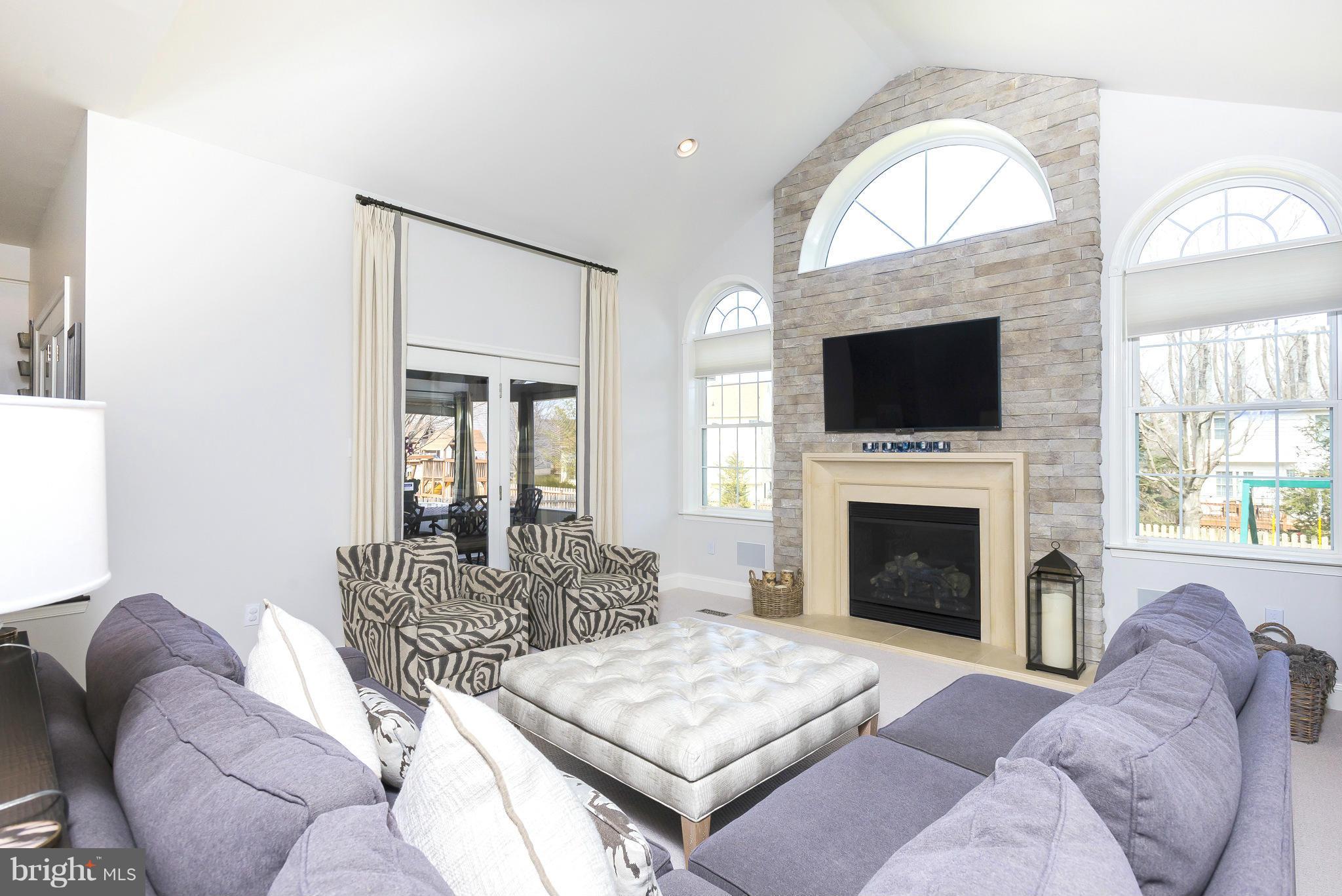 VILLAGE OF RIVER HILL - Residential