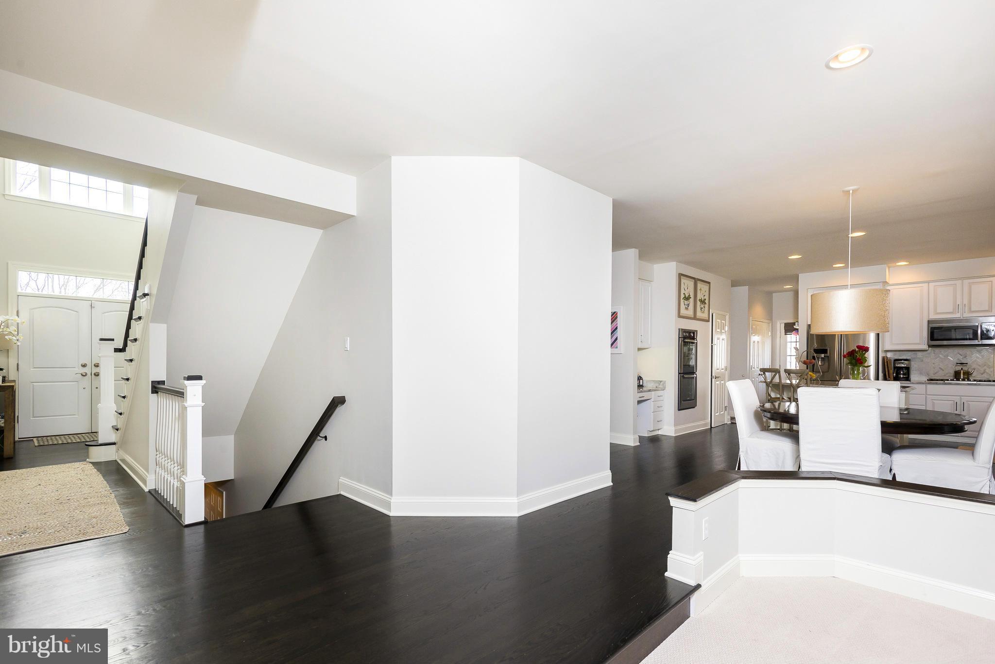 VILLAGE OF RIVER HILL - Residential