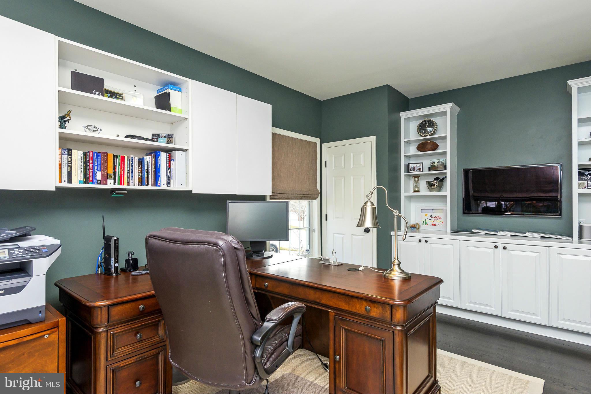 VILLAGE OF RIVER HILL - Residential