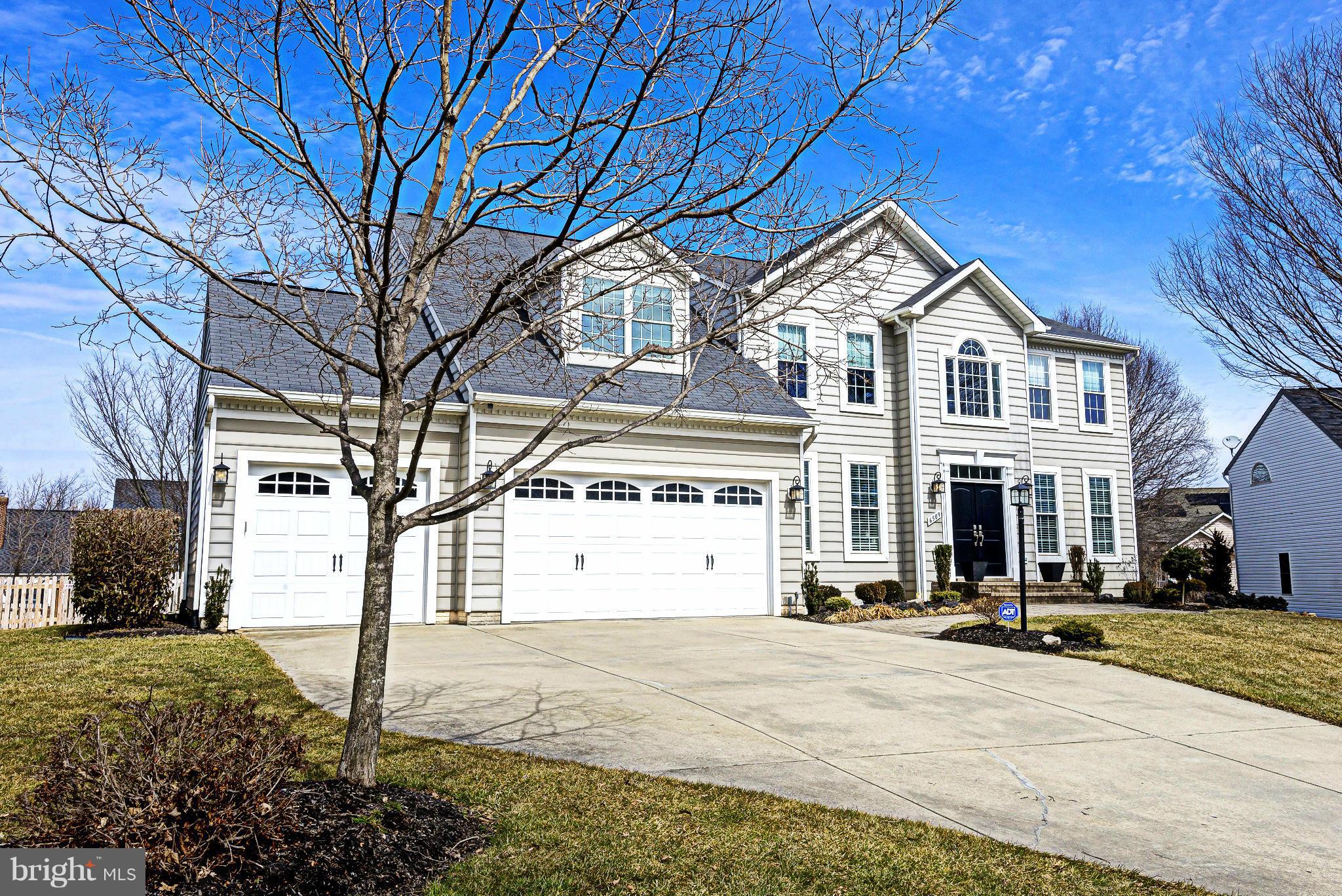 VILLAGE OF RIVER HILL - Residential