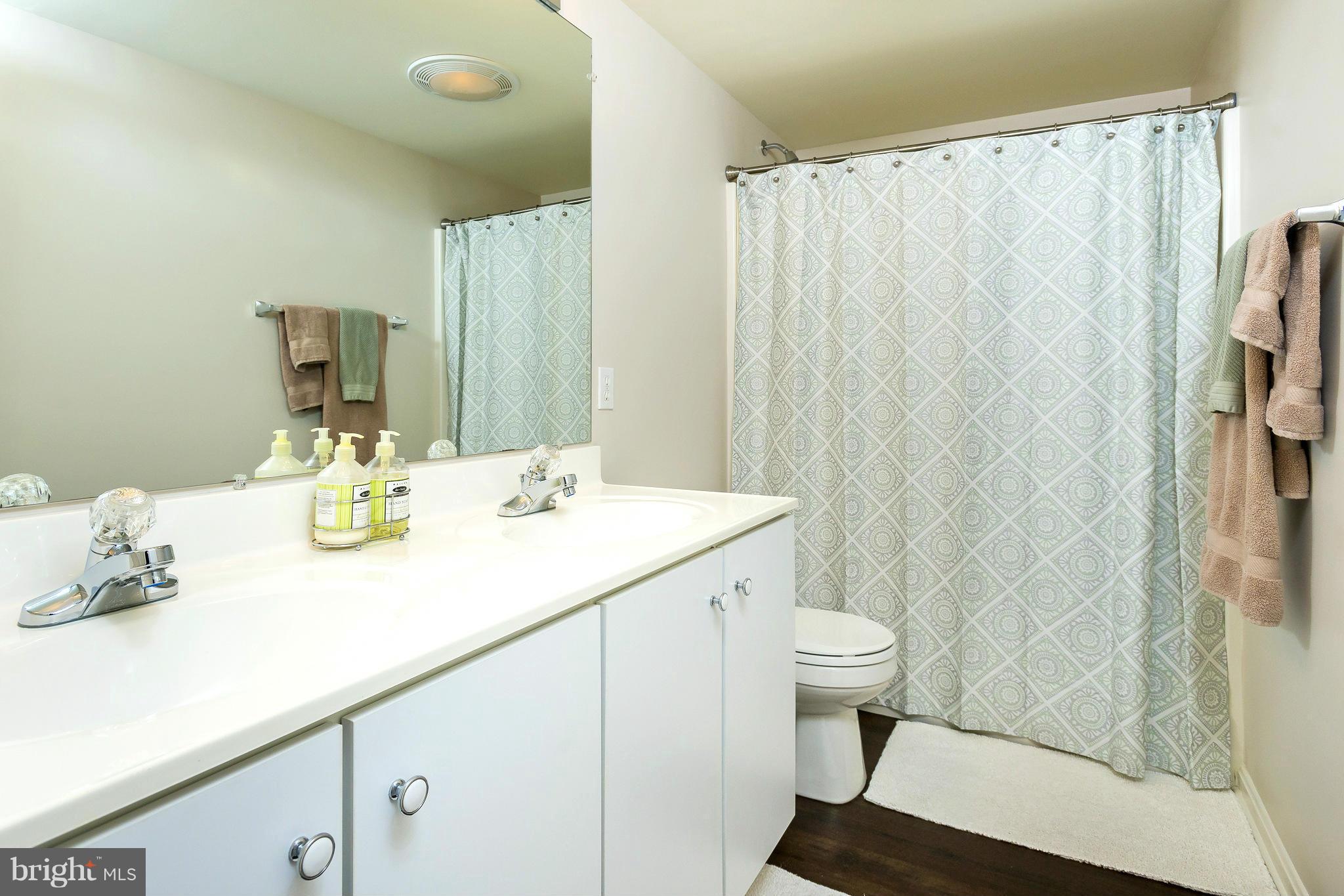 VILLAGE OF RIVER HILL - Residential