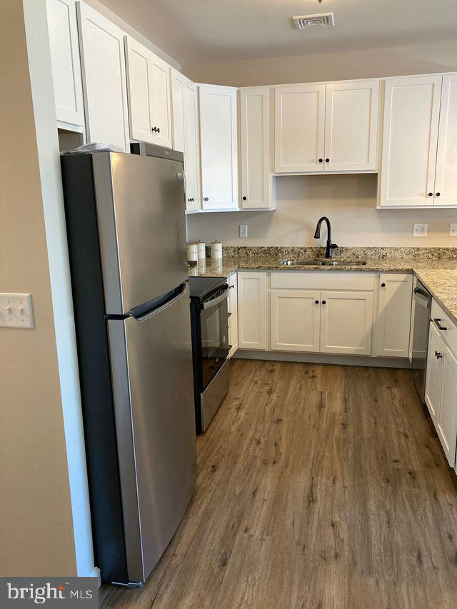 376 E MAIN STREET 105