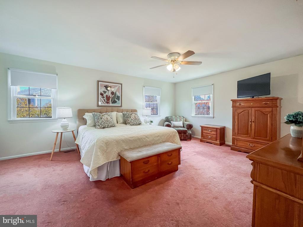 MAPLE POINT - Residential