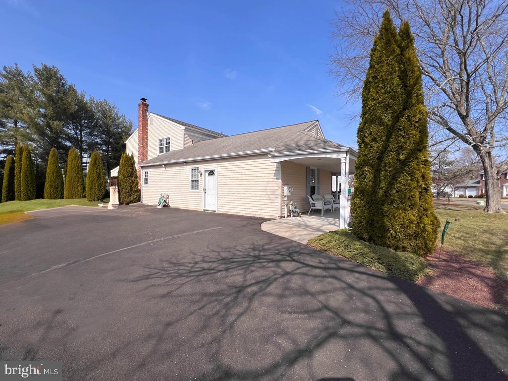 MAPLE POINT - Residential