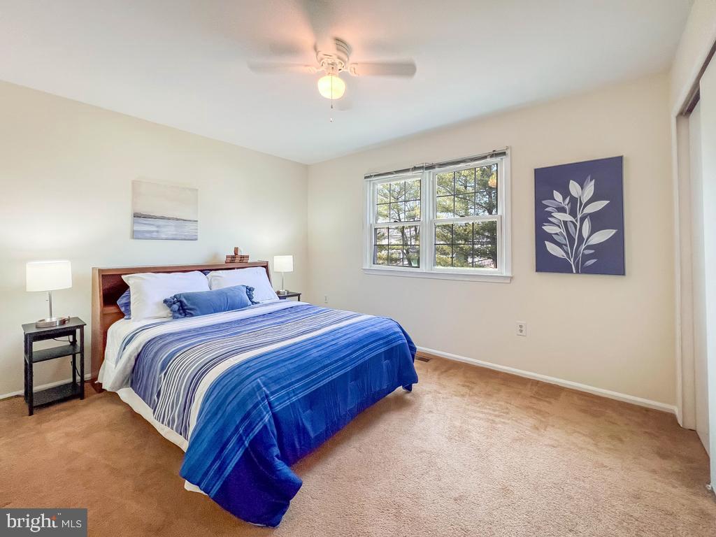 MAPLE POINT - Residential