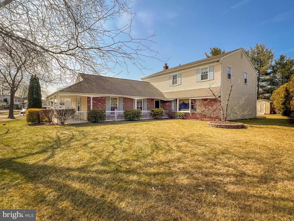 MAPLE POINT - Residential