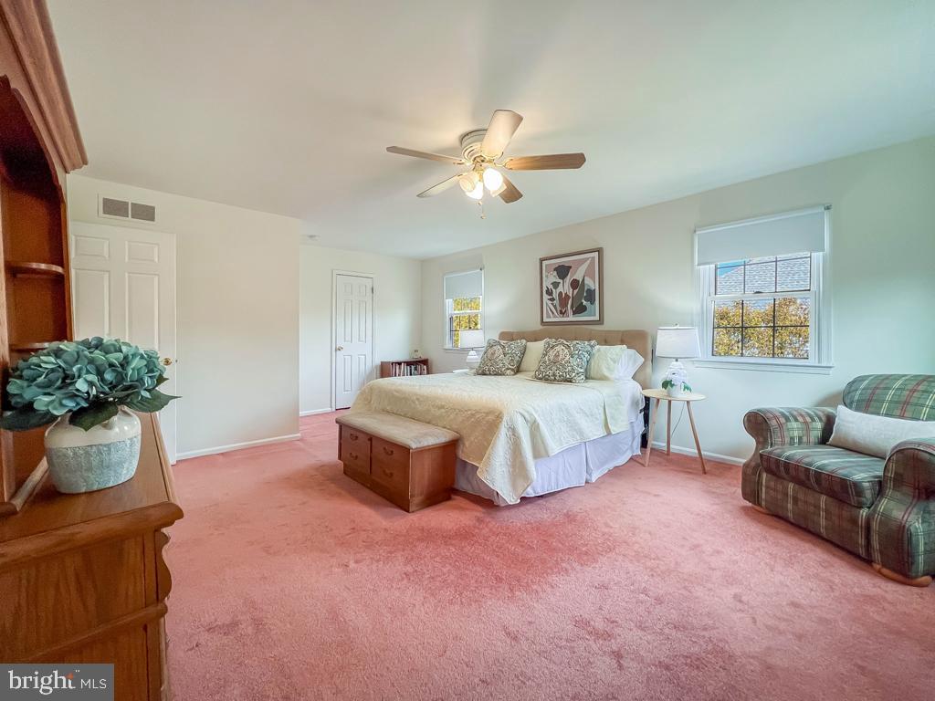 MAPLE POINT - Residential