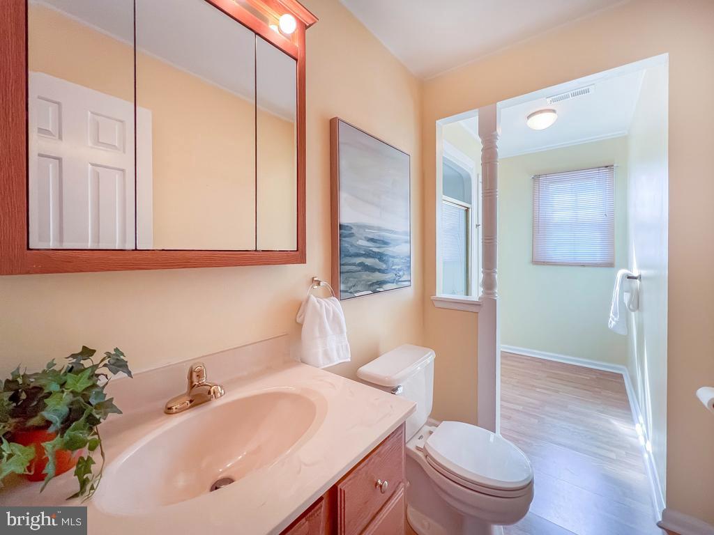 MAPLE POINT - Residential