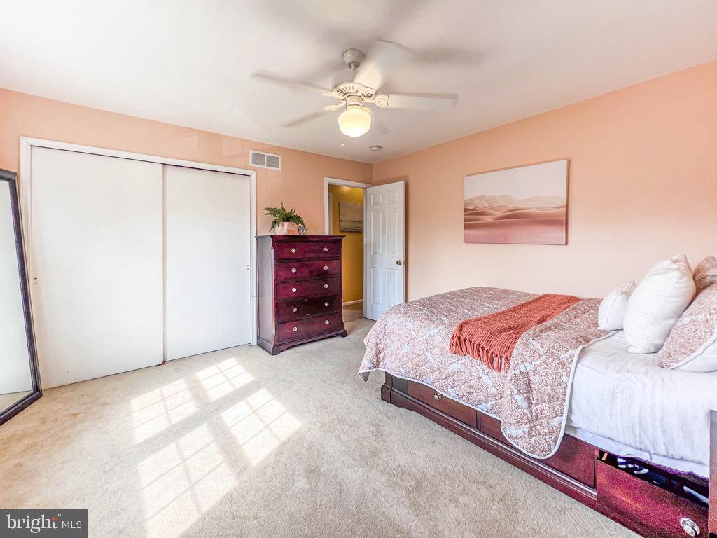 MAPLE POINT - Residential