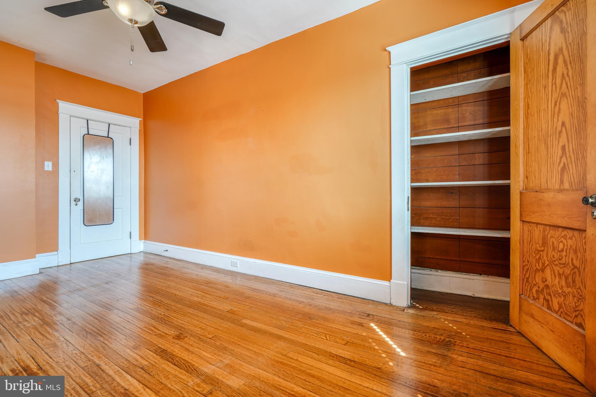 LAURAVILLE HISTORIC DISTRICT - Residential