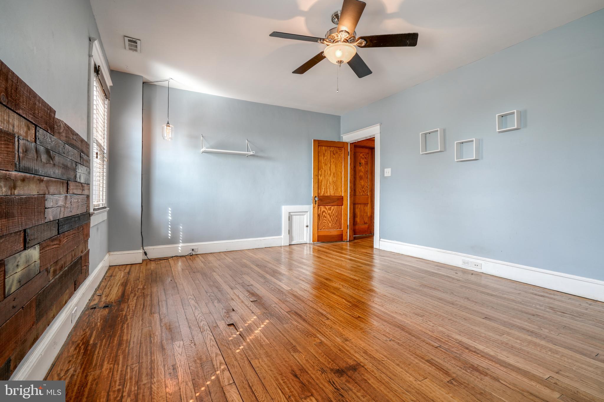 LAURAVILLE HISTORIC DISTRICT - Residential