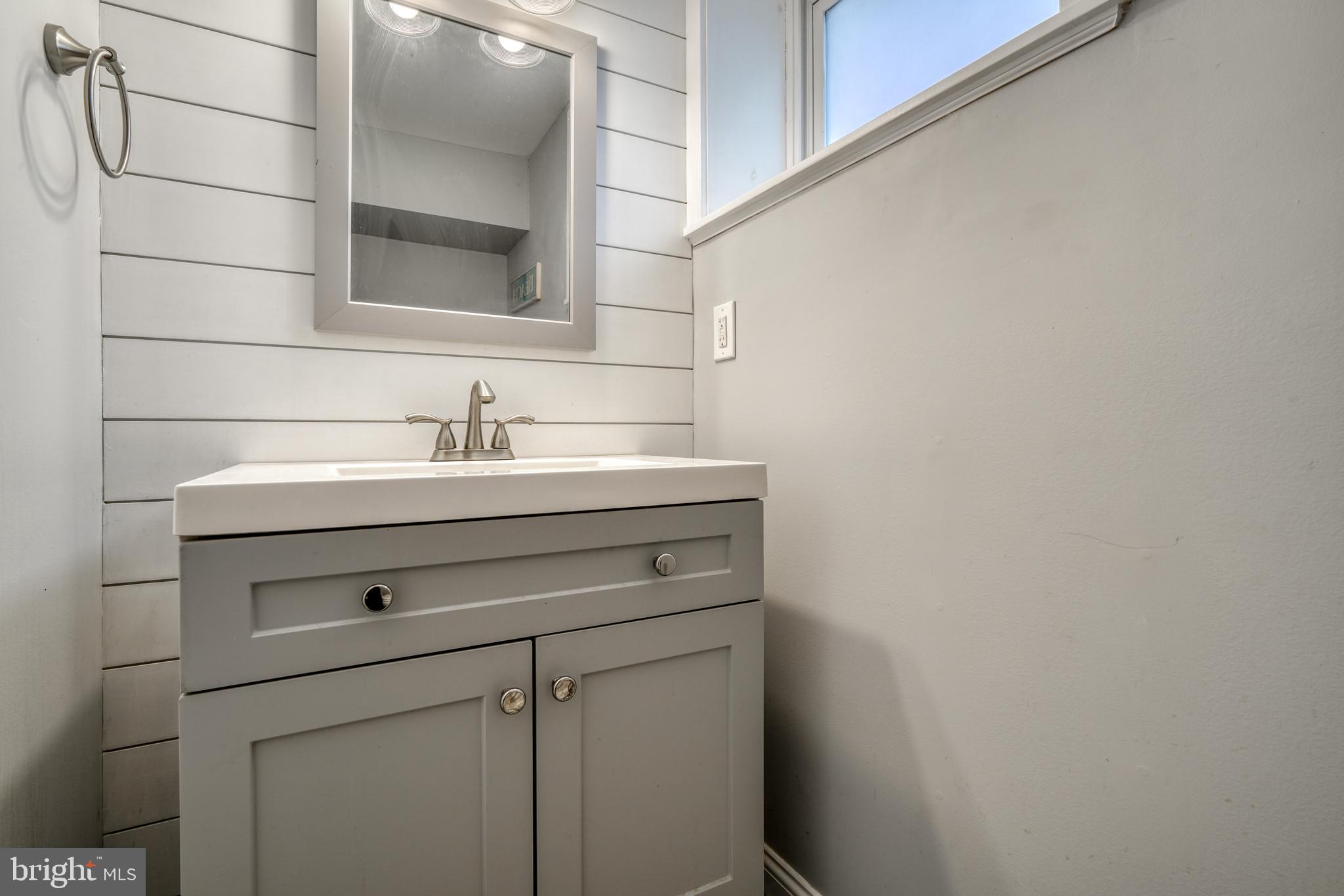 LAURAVILLE HISTORIC DISTRICT - Residential