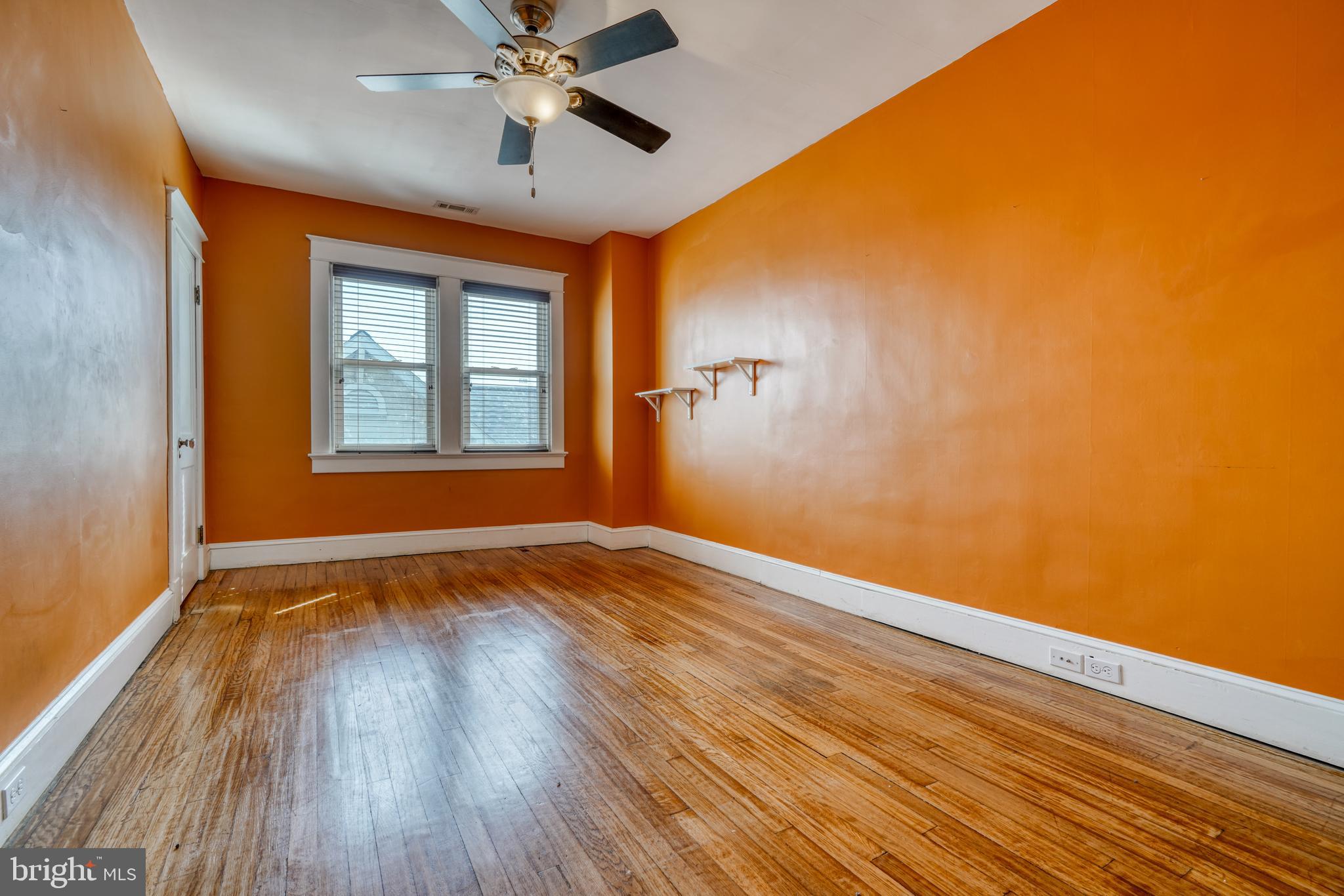 LAURAVILLE HISTORIC DISTRICT - Residential