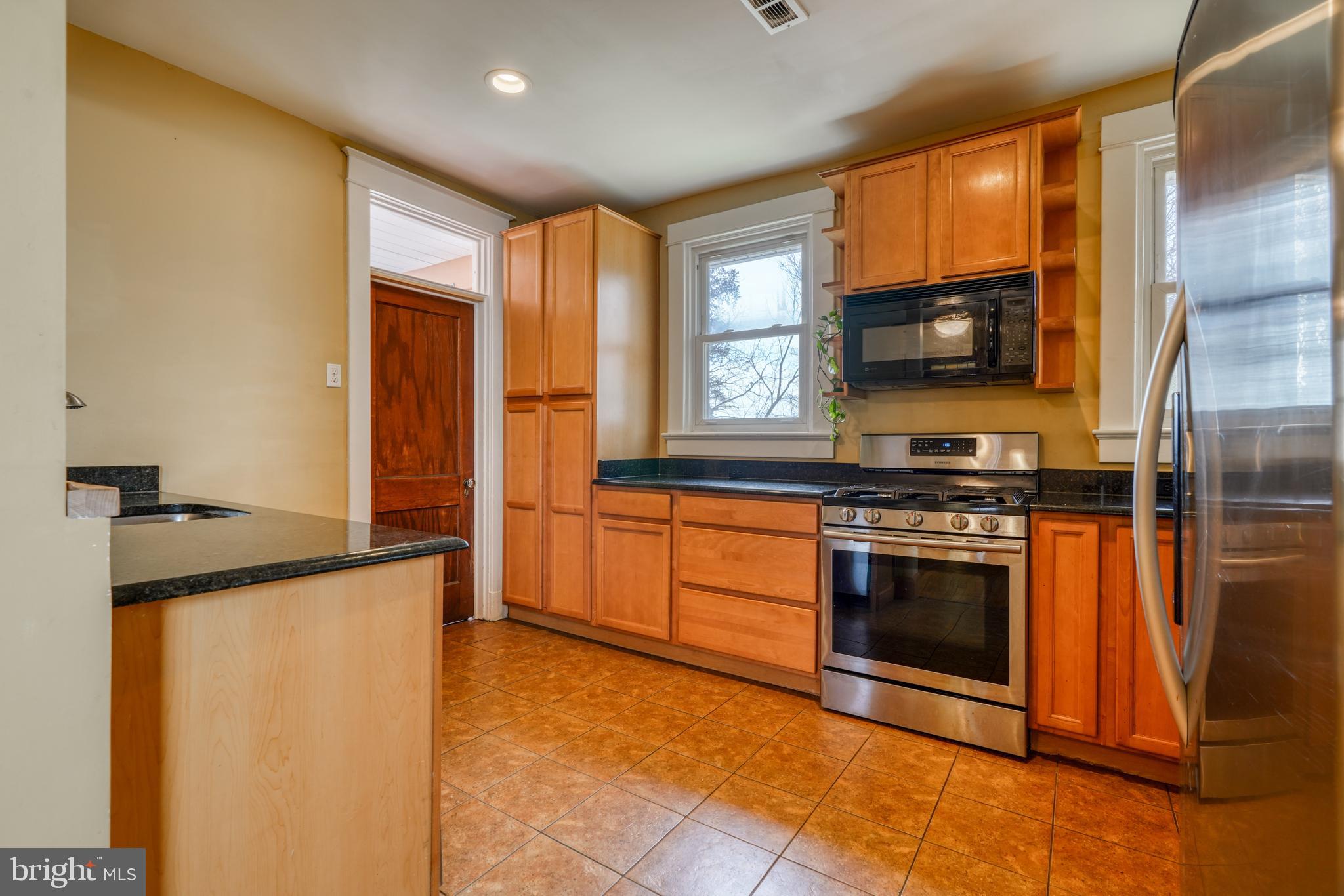 LAURAVILLE HISTORIC DISTRICT - Residential