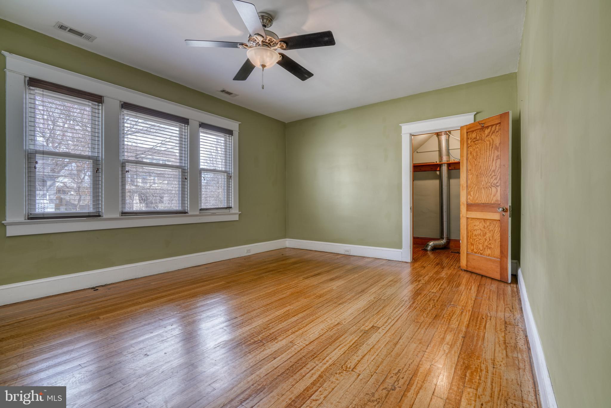 LAURAVILLE HISTORIC DISTRICT - Residential