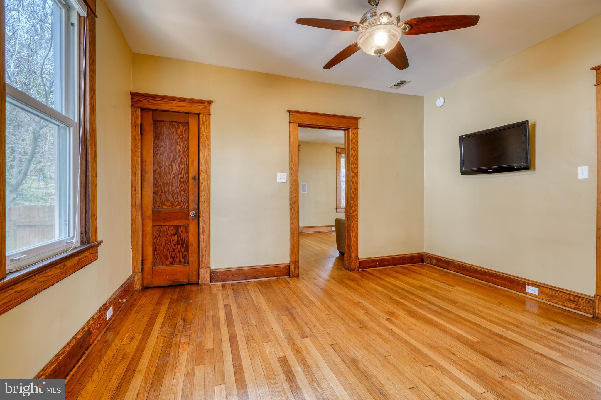 LAURAVILLE HISTORIC DISTRICT - Residential