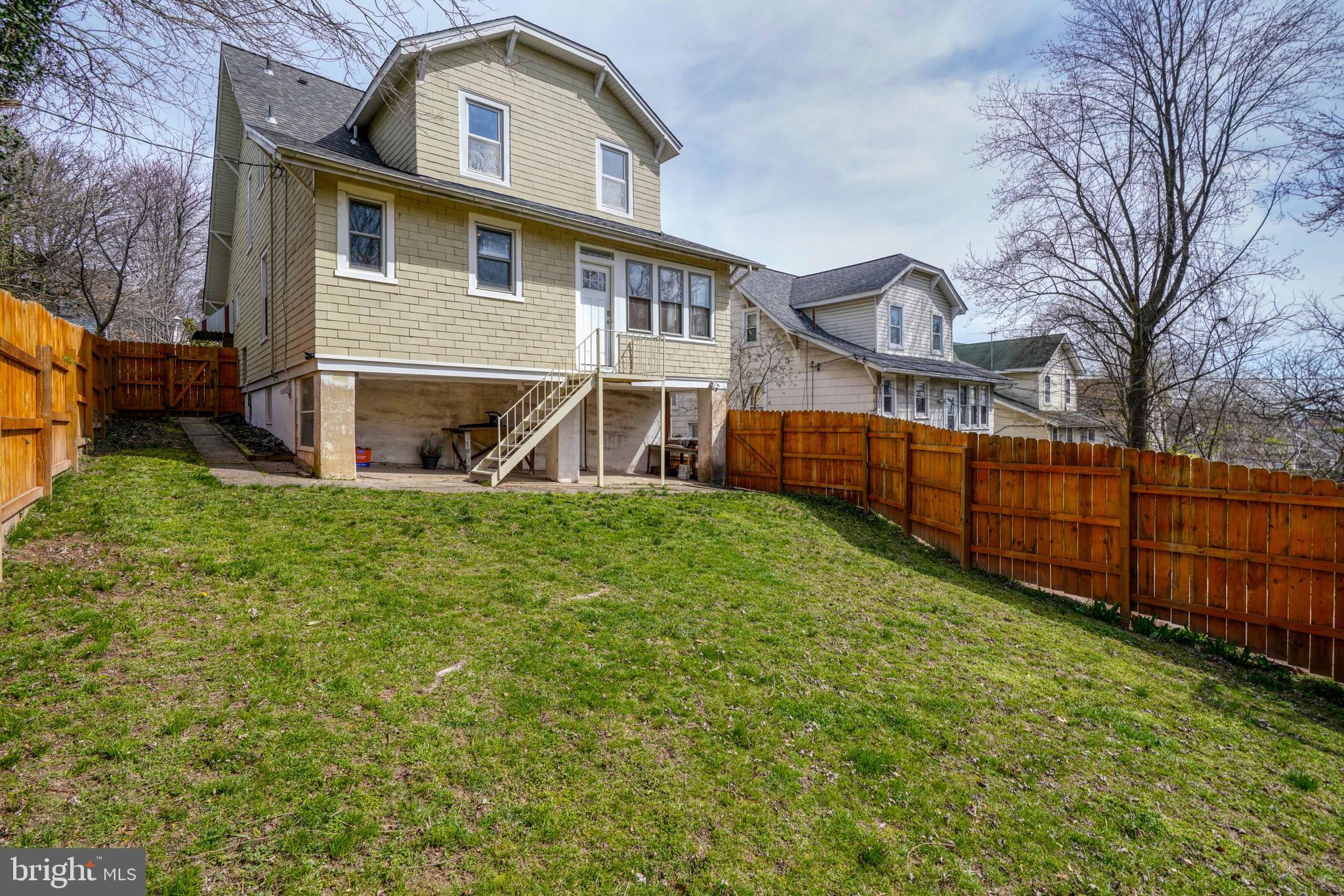 LAURAVILLE HISTORIC DISTRICT - Residential