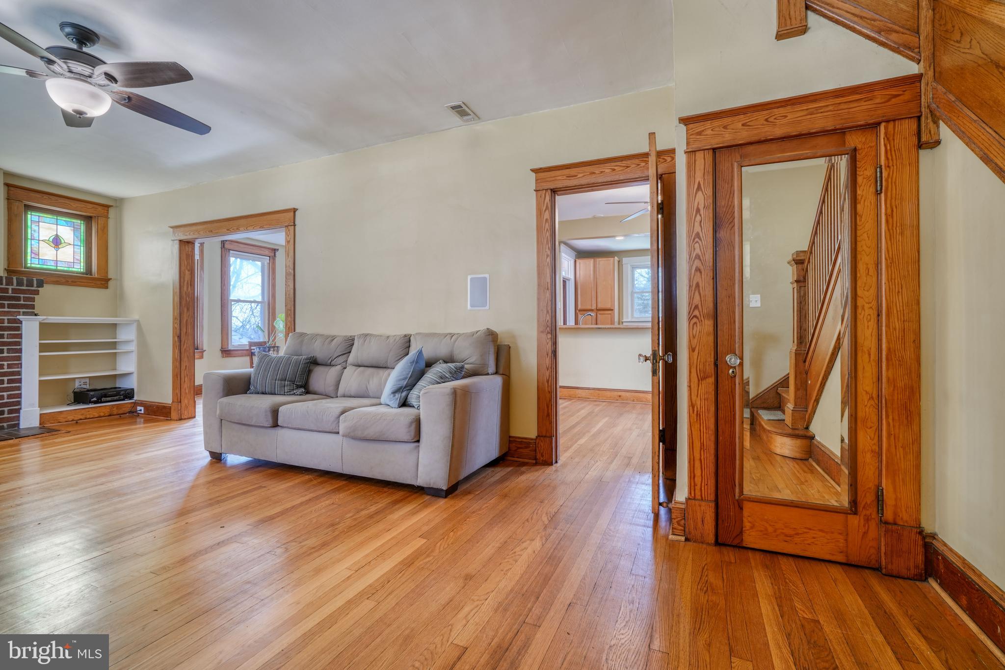 LAURAVILLE HISTORIC DISTRICT - Residential