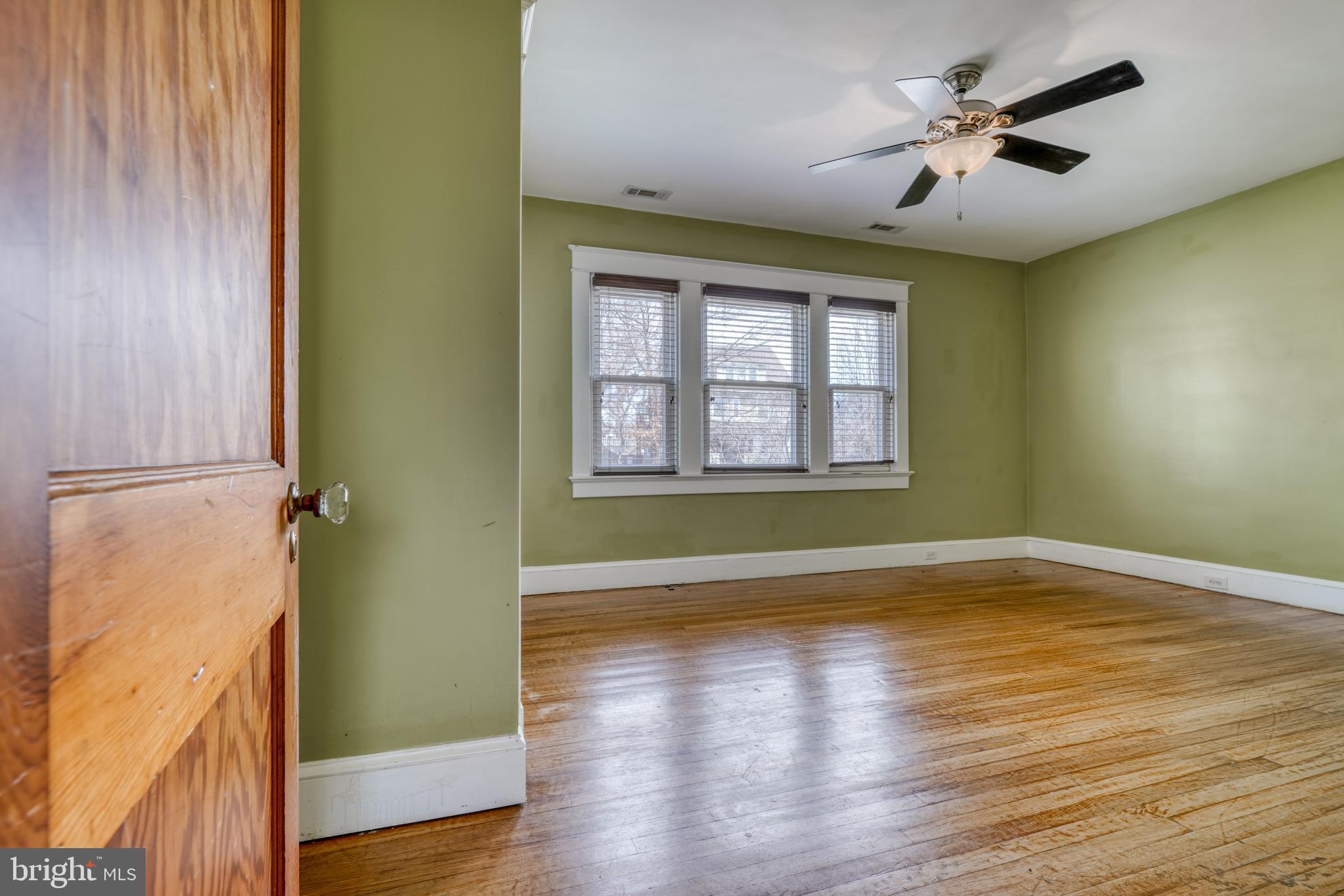 LAURAVILLE HISTORIC DISTRICT - Residential