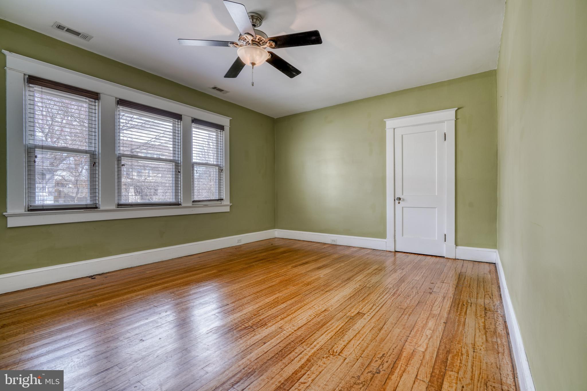 LAURAVILLE HISTORIC DISTRICT - Residential