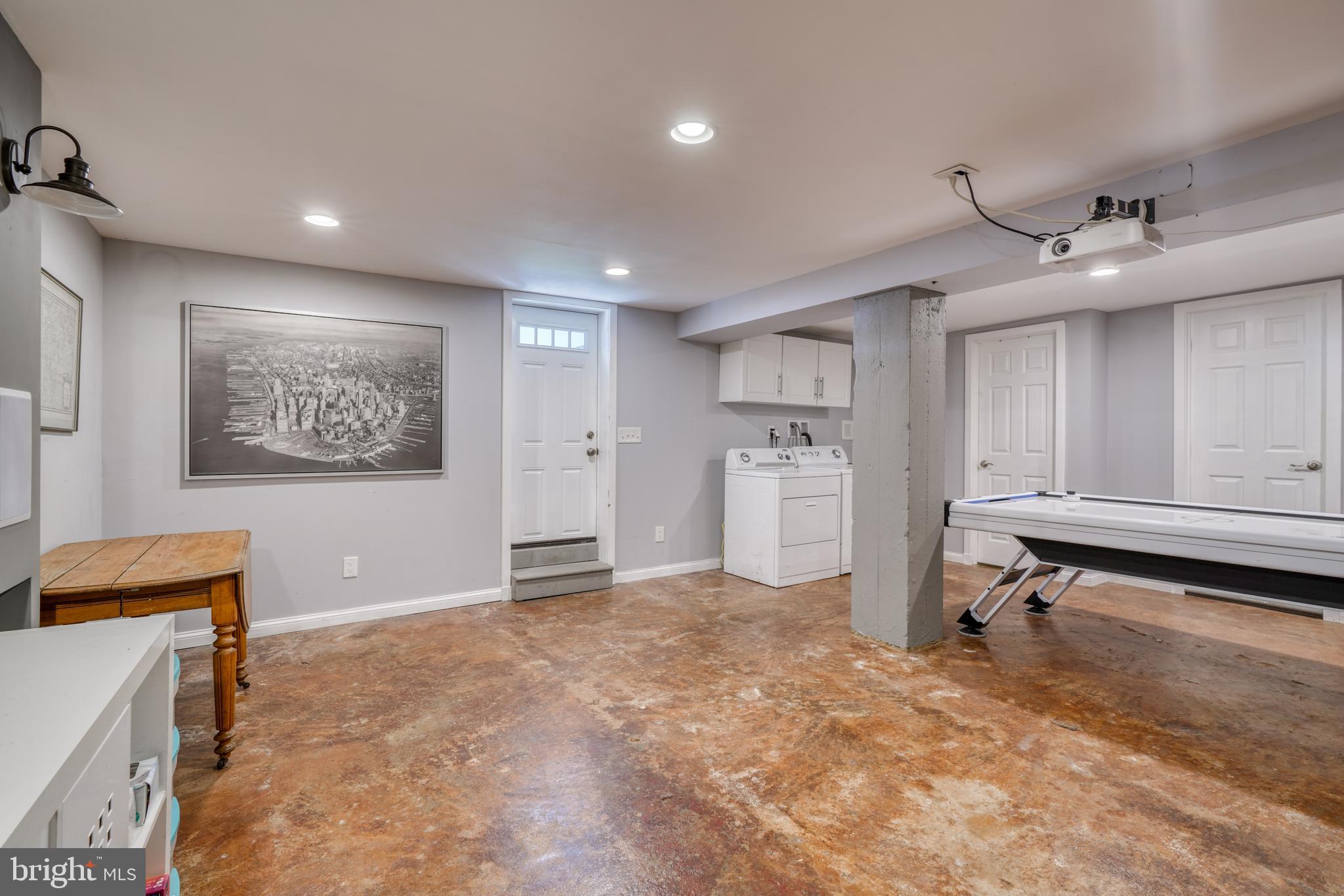 LAURAVILLE HISTORIC DISTRICT - Residential