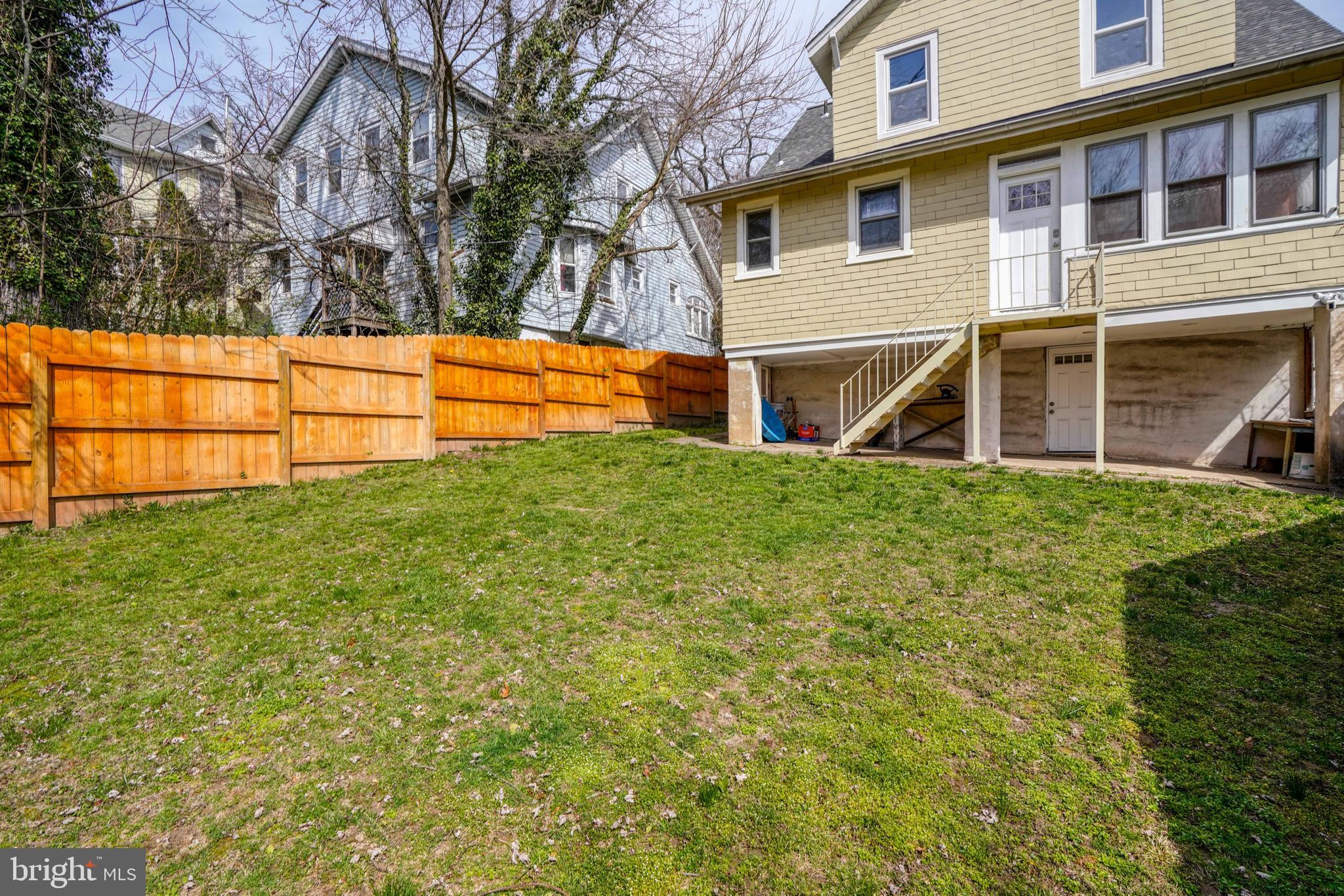 LAURAVILLE HISTORIC DISTRICT - Residential