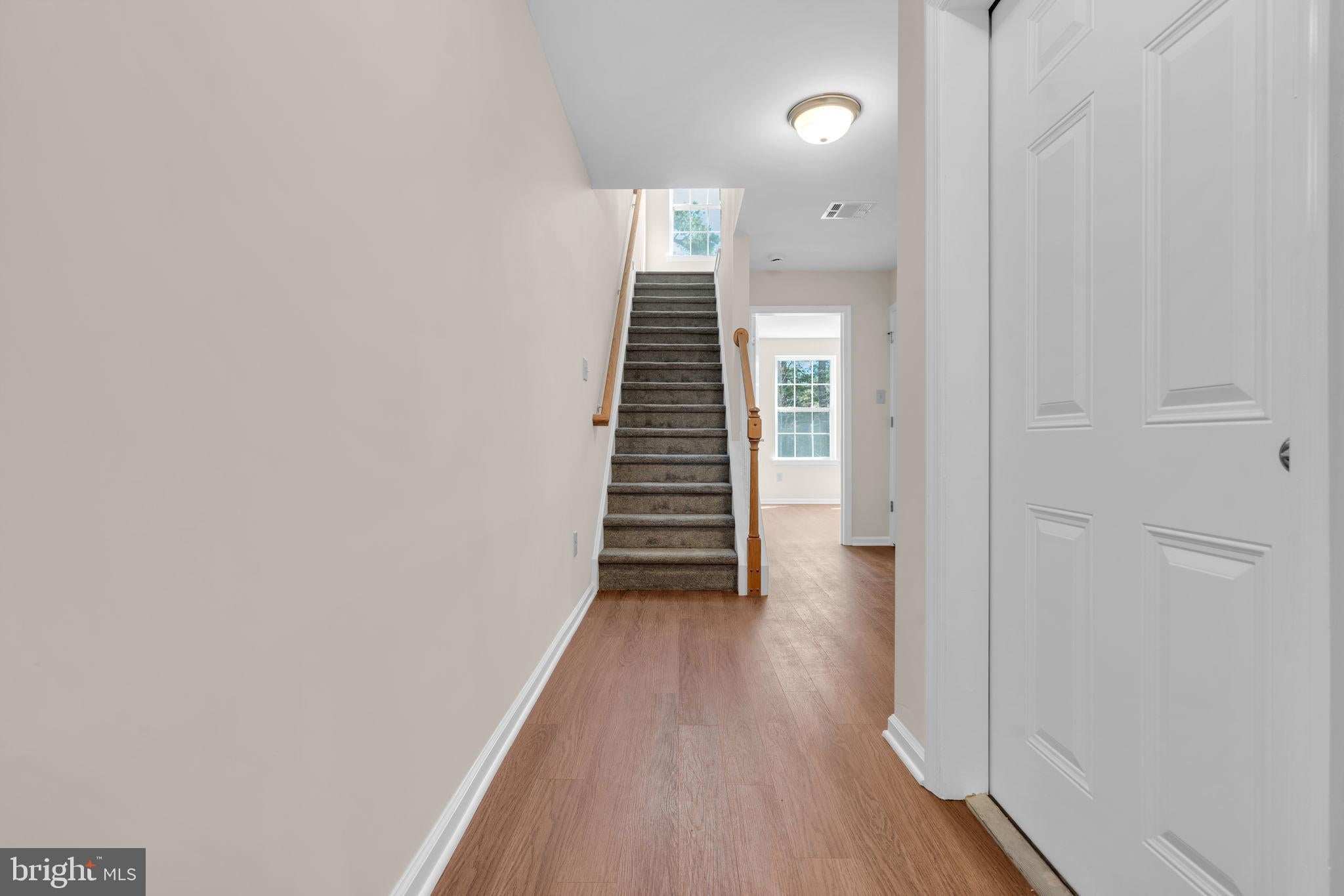 16 ROWAND WAY EAST