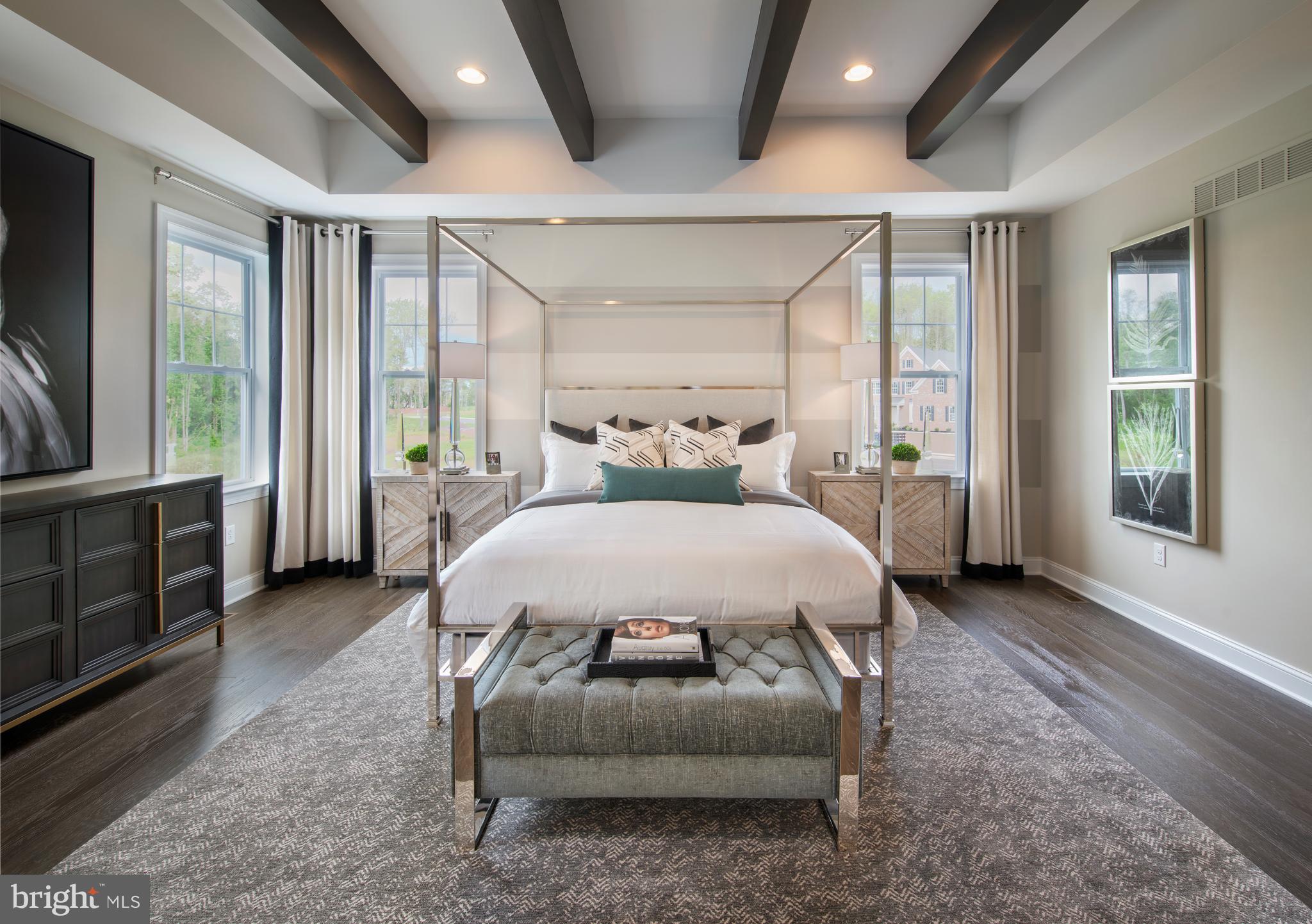 FOUNDERS RESERVE - Residential