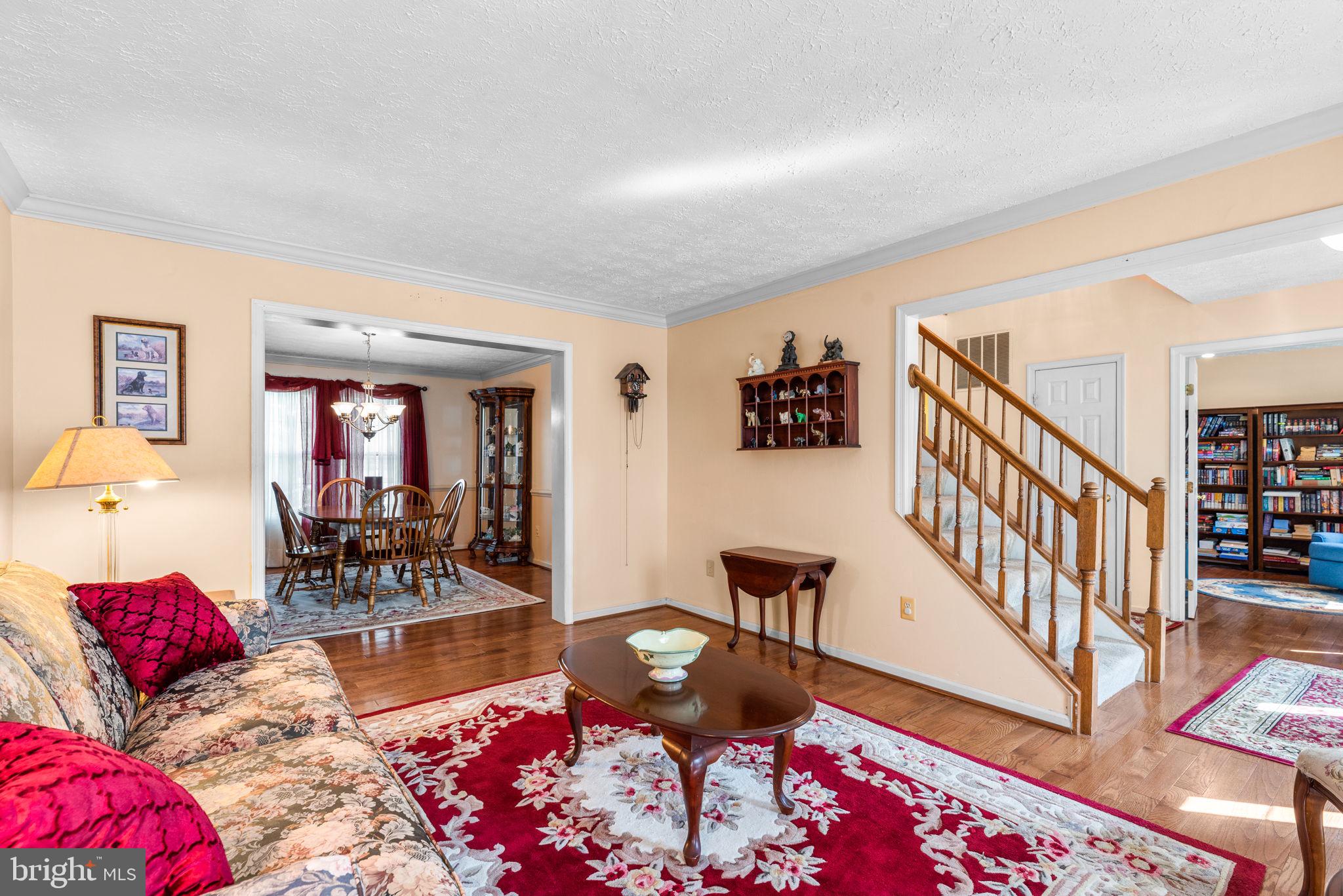 HINES ESTATES - Residential