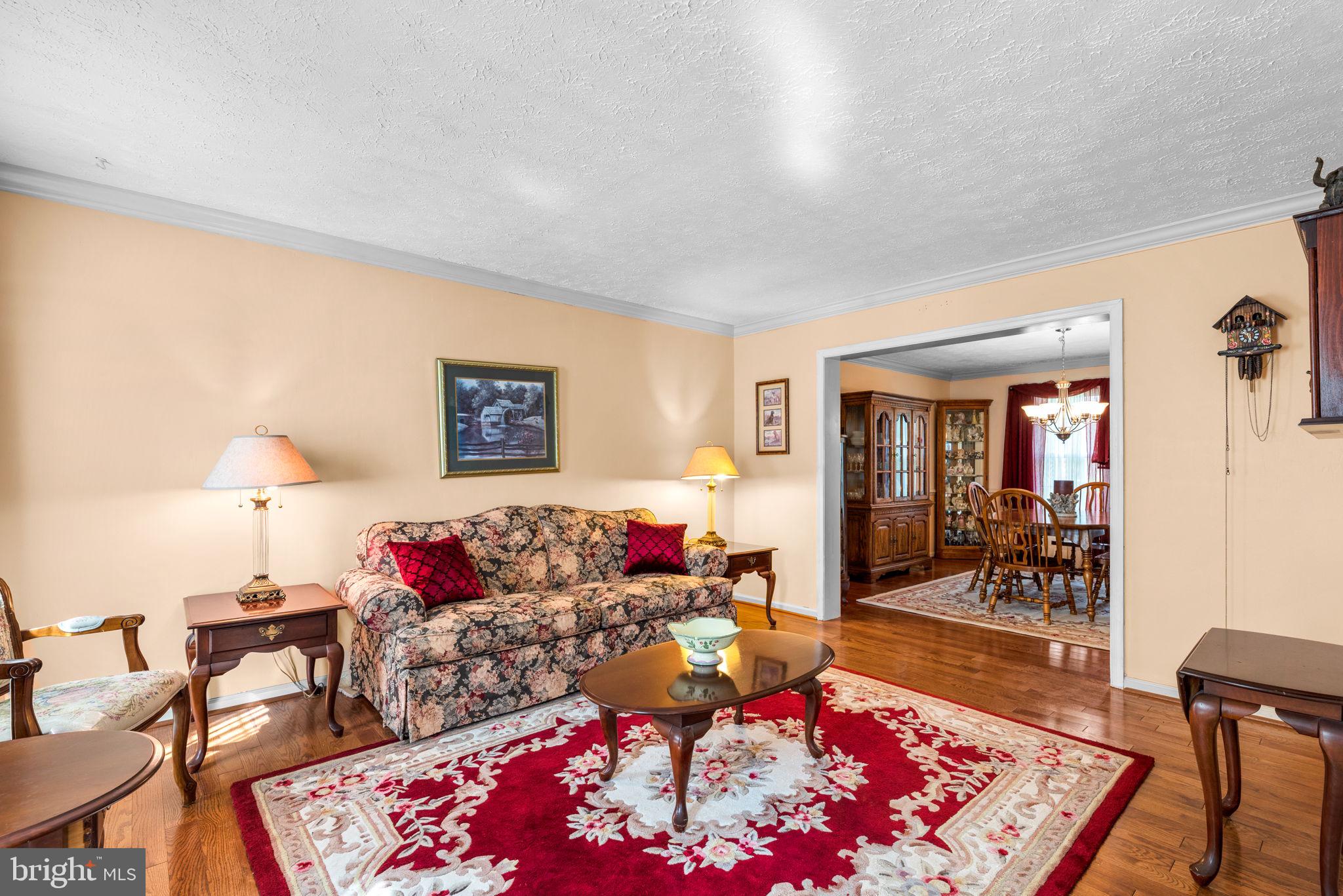 HINES ESTATES - Residential